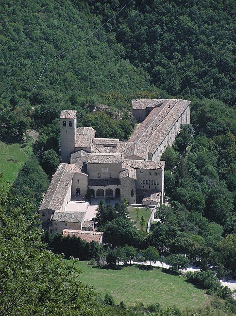 FAvellana_19.JPG - Fonte Avellana : balade sur le "Sentiero dei Carbonai"